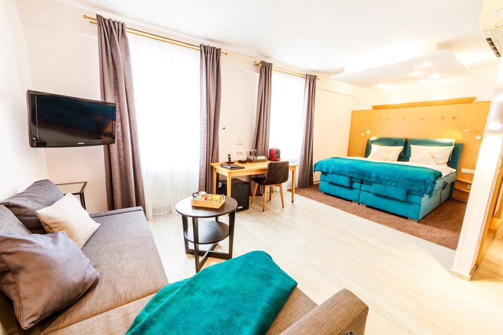 Kaiserhof Καρλσρούη Εξωτερικό φωτογραφία
